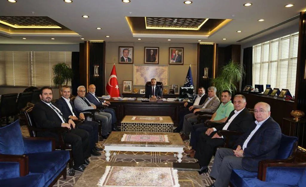 Alinur Aktaş ile Bir Araya Geldik